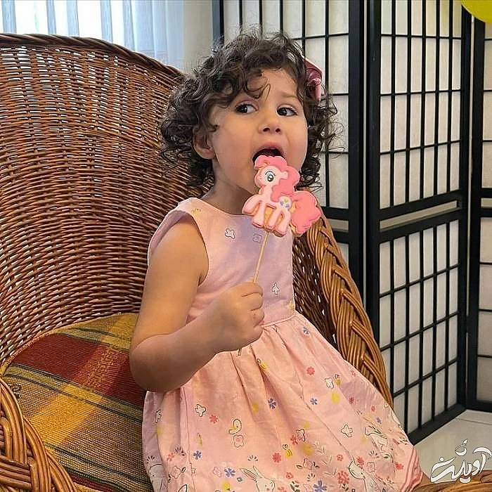 نبات استخری